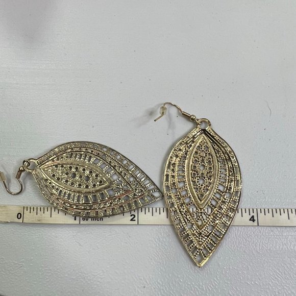 Filigree Earrings Lot of 2 Pairs‎ Gold Tone Tear Drop Dangle Big Tribal Boho - Picture 5 of 5